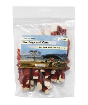 Pochoutka Tresčí plátky s kachním masem měkké 